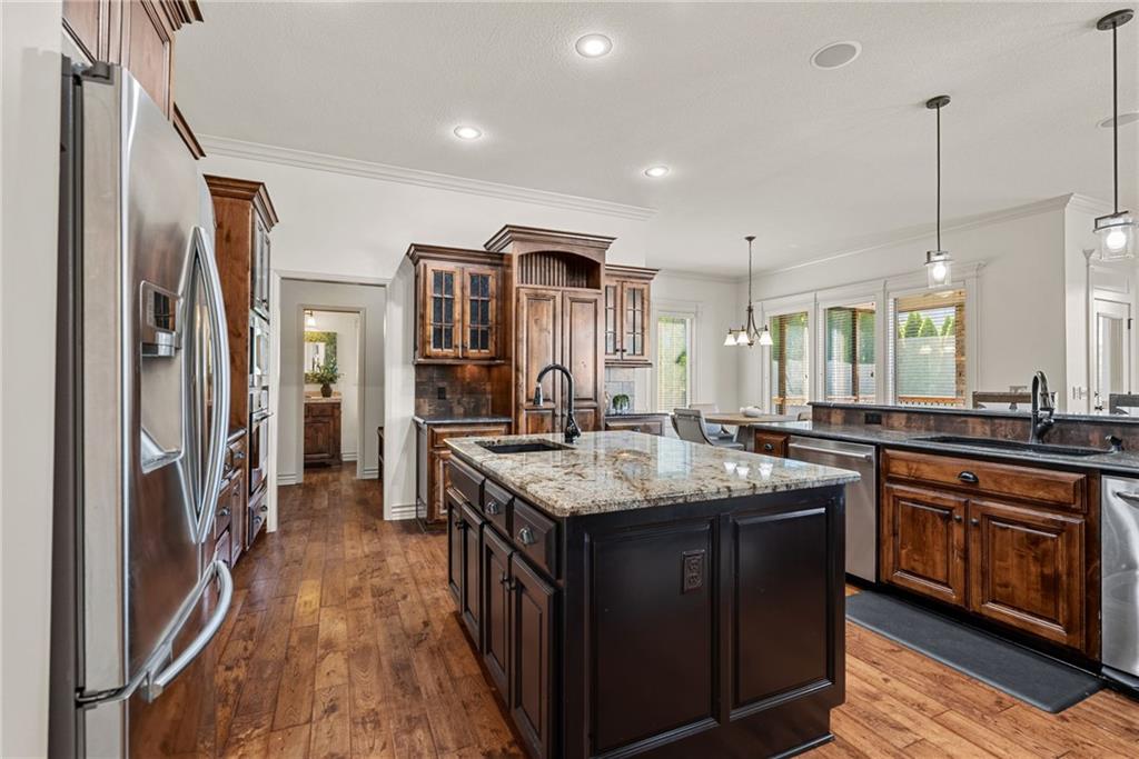 324 NW Thoreau Circle