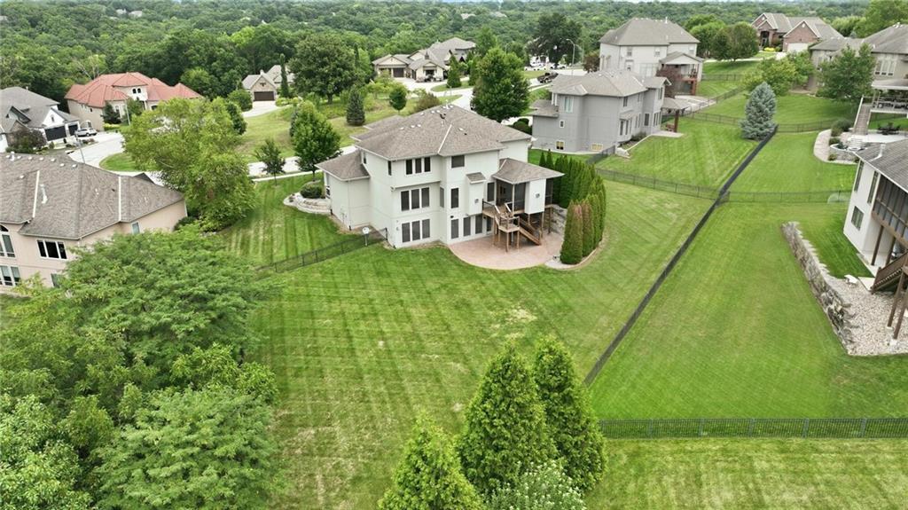 324 NW Thoreau Circle