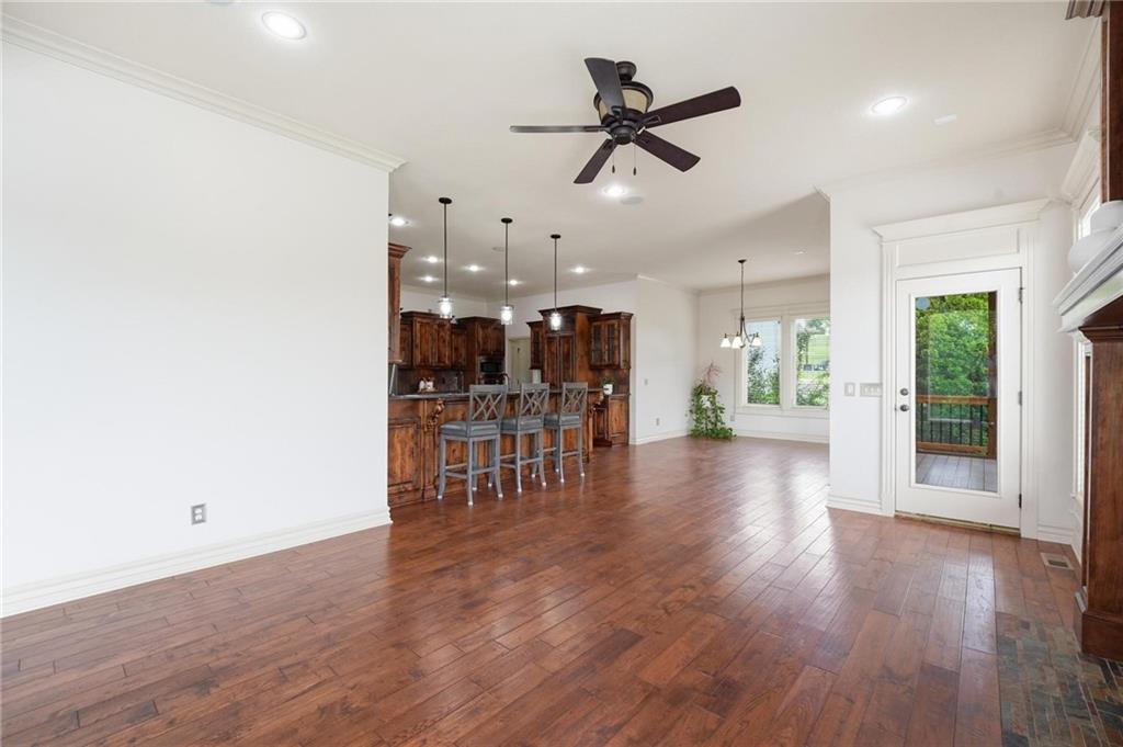 324 NW Thoreau Circle
