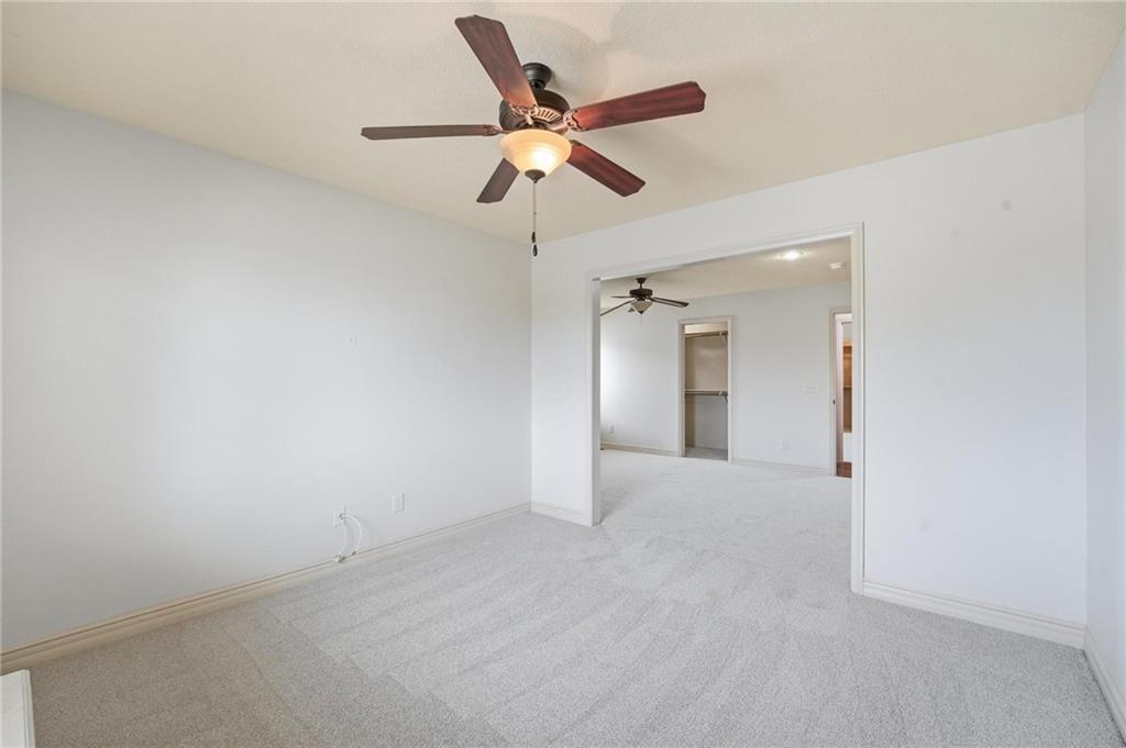 324 NW Thoreau Circle