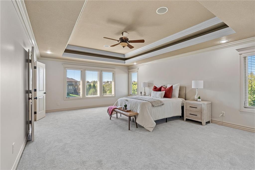 324 NW Thoreau Circle