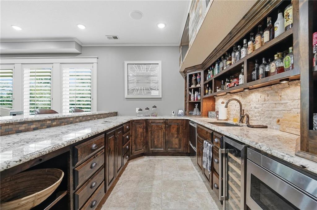 1124 Metfield Lane