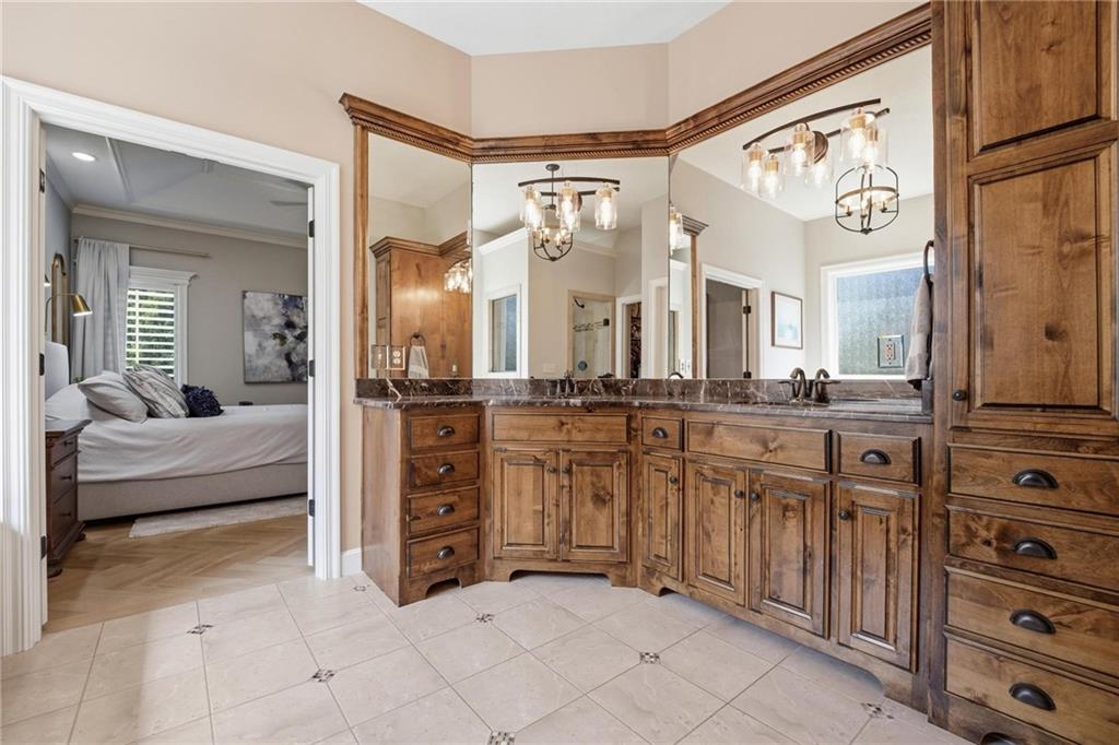 1124 Metfield Lane
