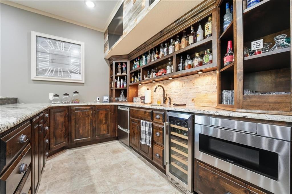 1124 Metfield Lane