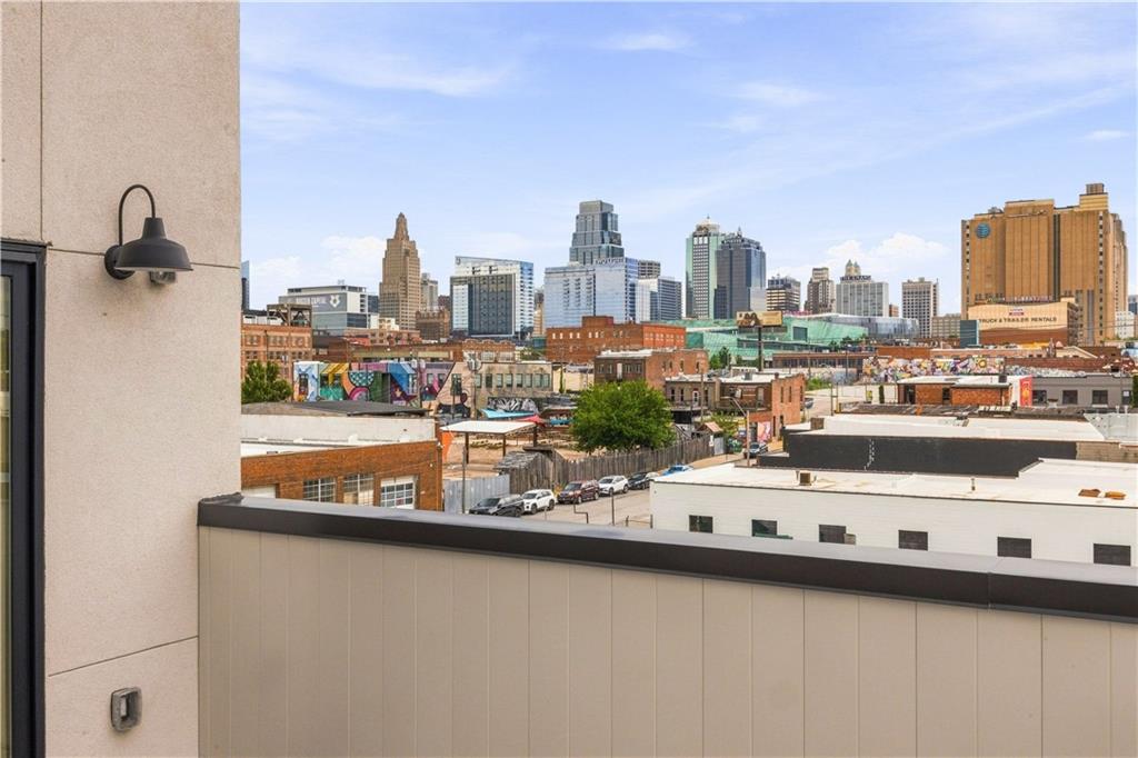 533 E 19th Street