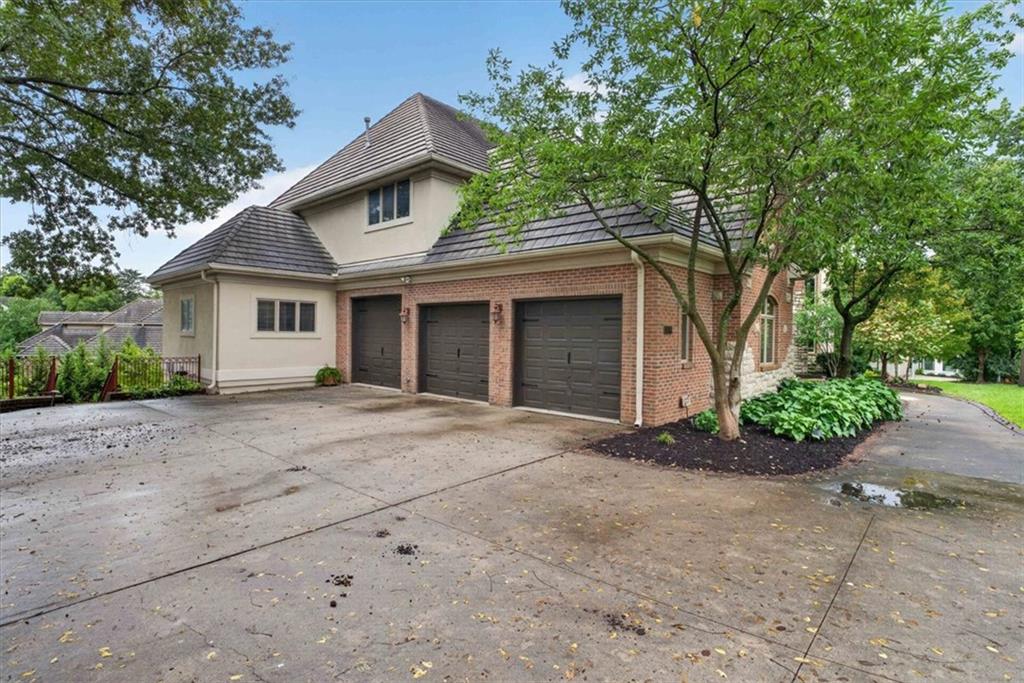 1416 Woodbury Drive