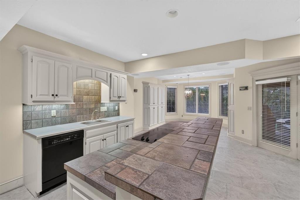 1416 Woodbury Drive
