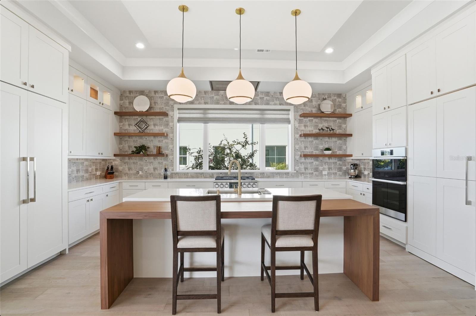 1815 RIO VISTA TER