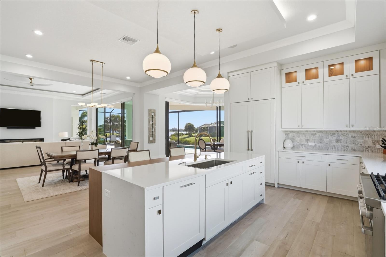 1815 RIO VISTA TER