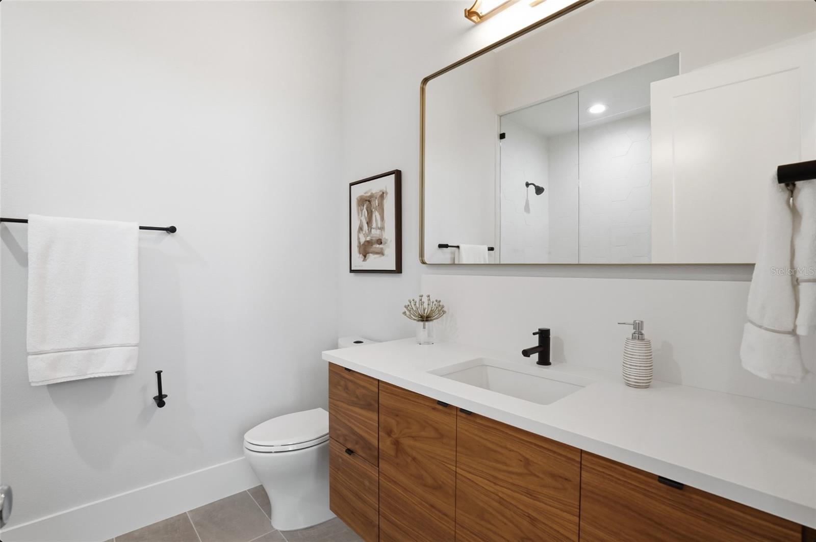 1815 RIO VISTA TER