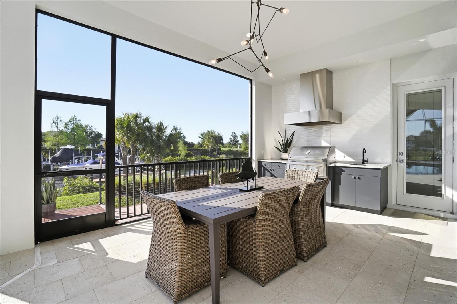 1815 RIO VISTA TER