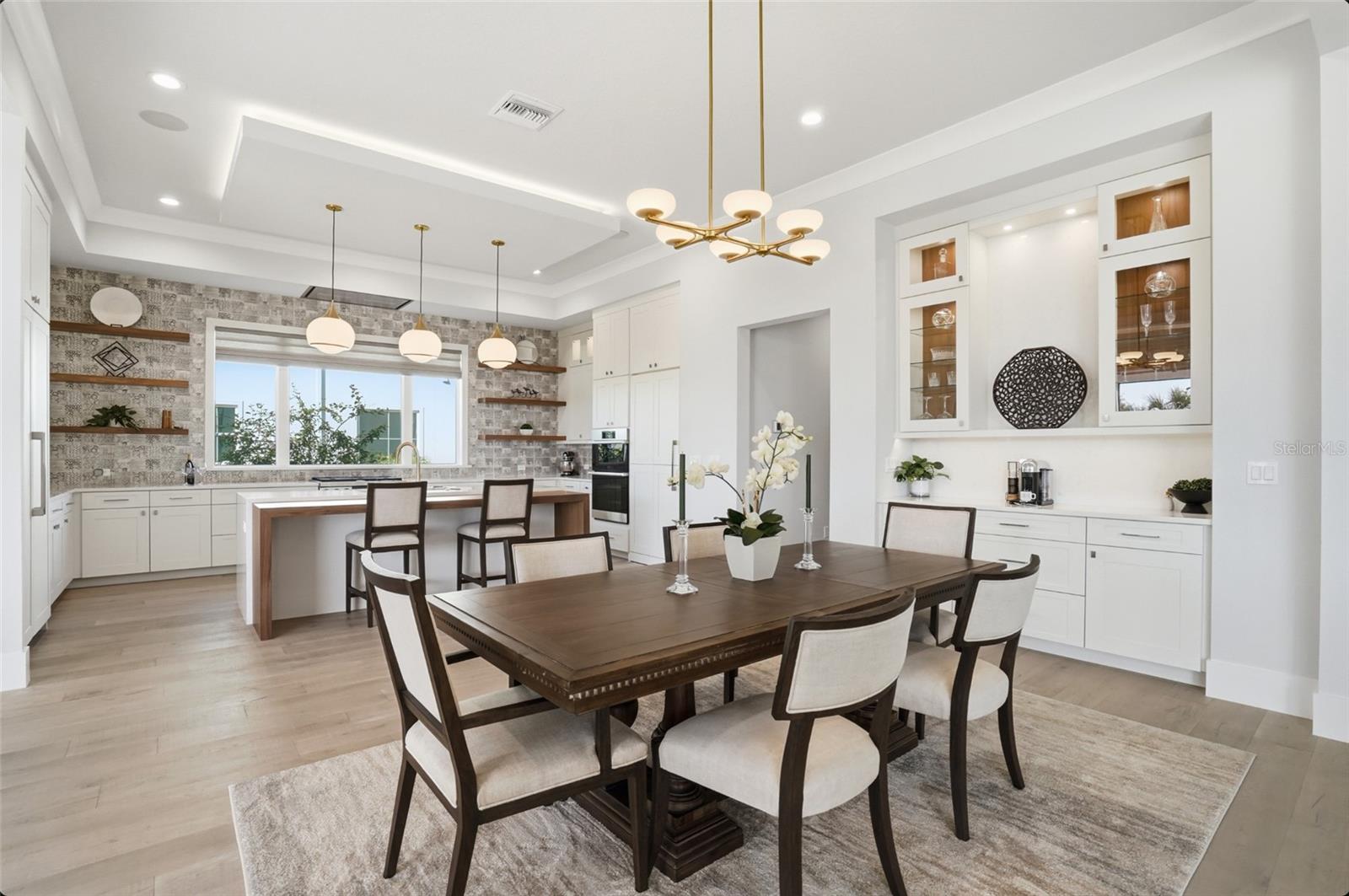 1815 RIO VISTA TER