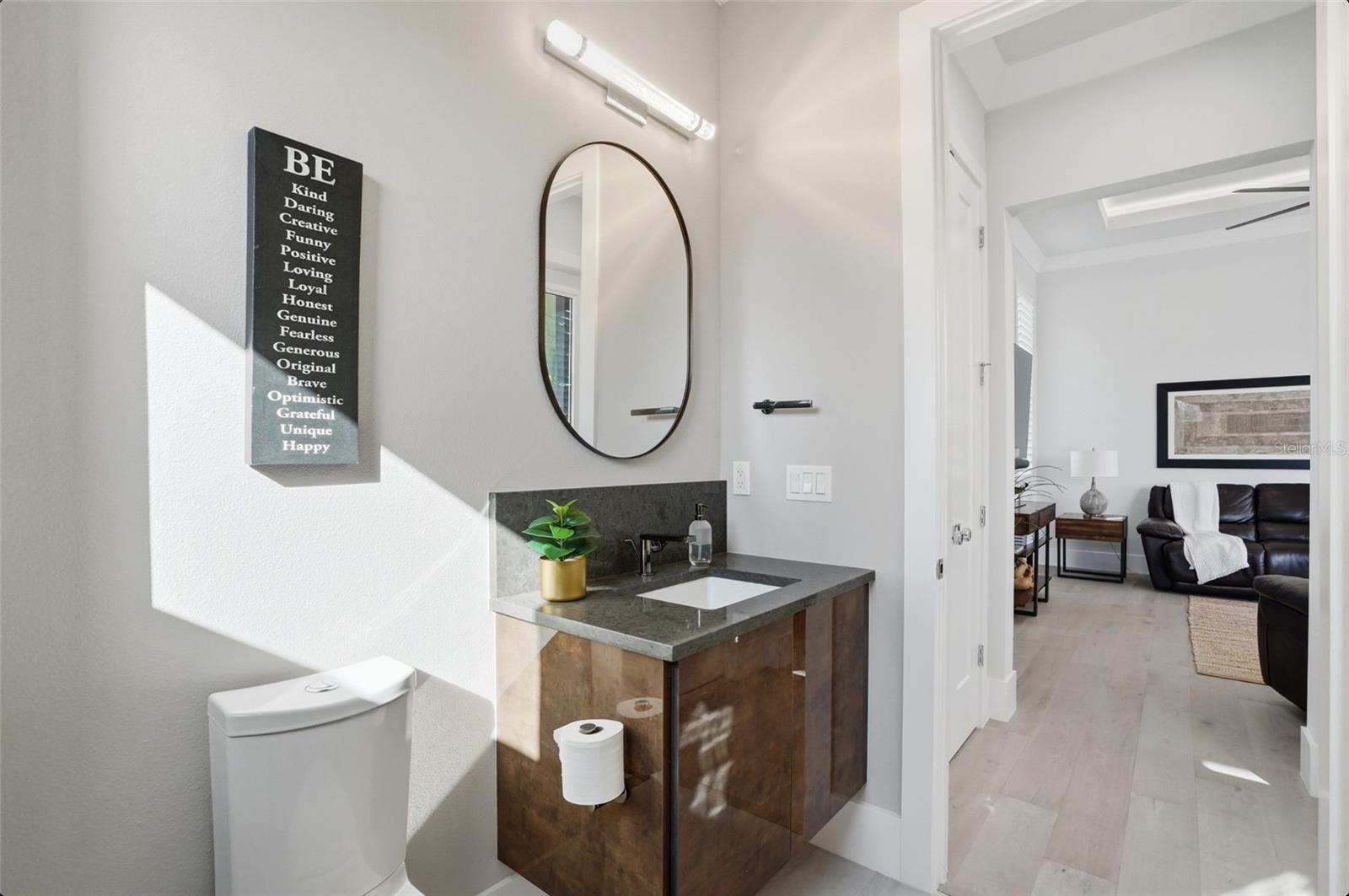 1815 RIO VISTA TER
