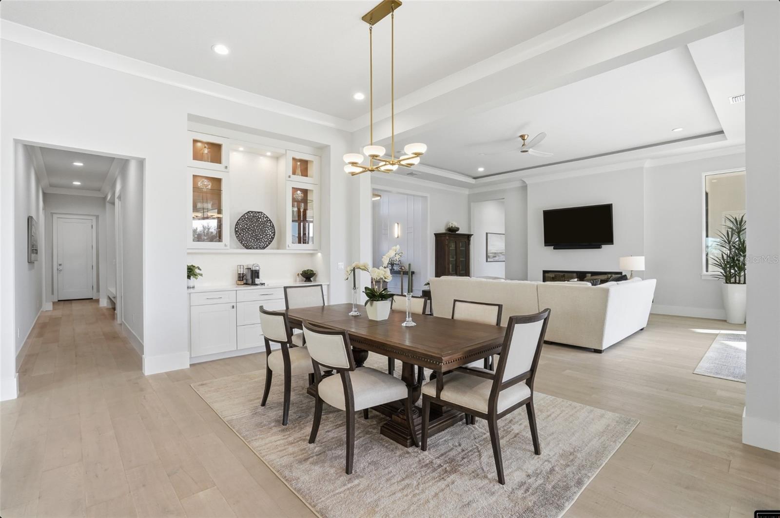 1815 RIO VISTA TER