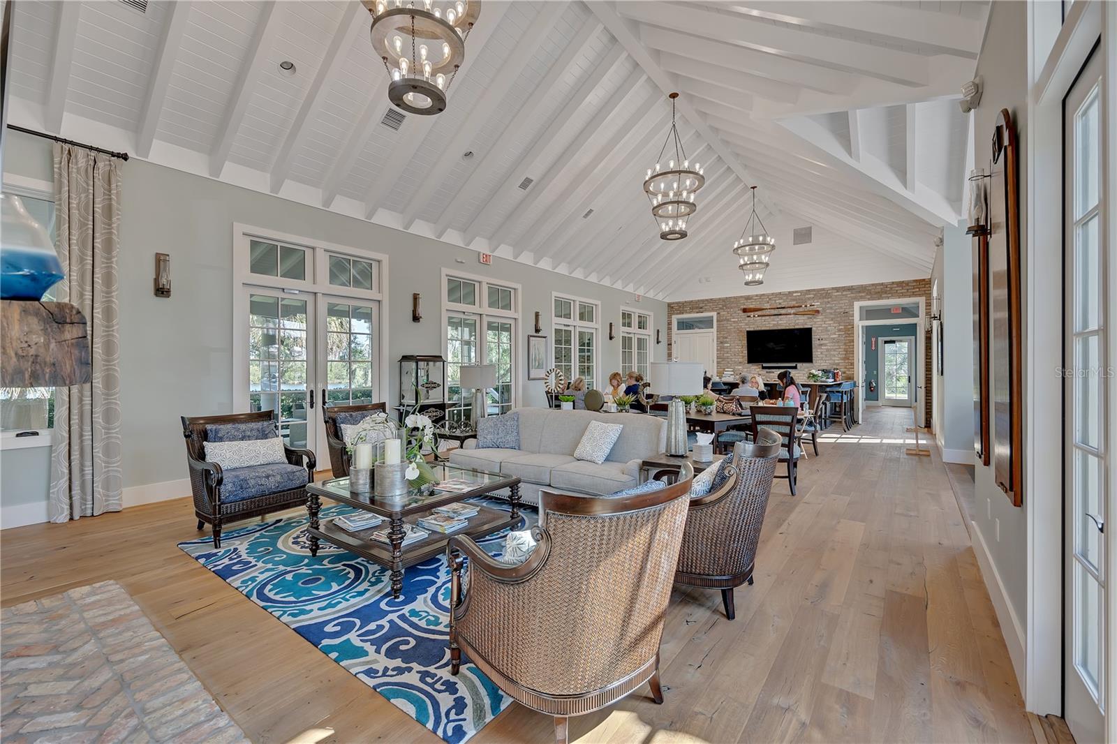 1625 RIO VISTA TER