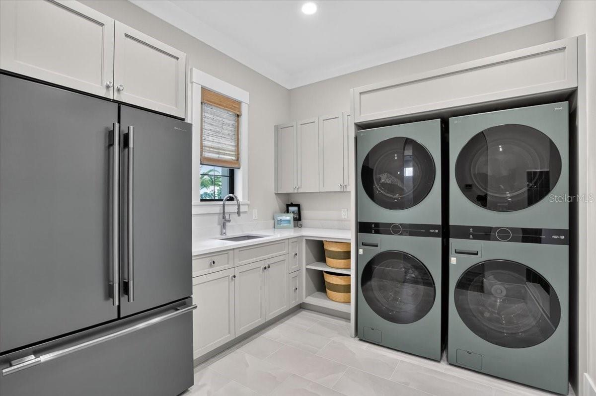 1625 RIO VISTA TER