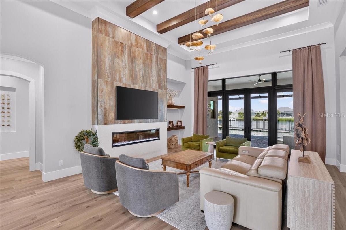 1625 RIO VISTA TER