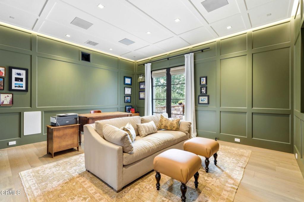 130 Avocado Place