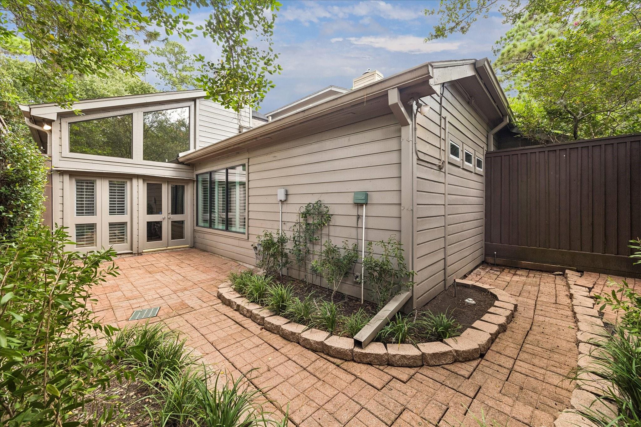 133 Sugarberry Circle