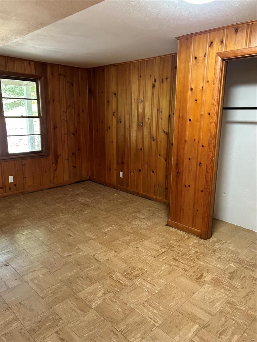206 Hickory Lane