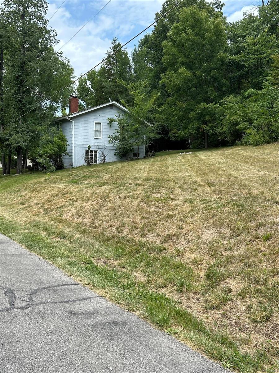 206 Hickory Lane