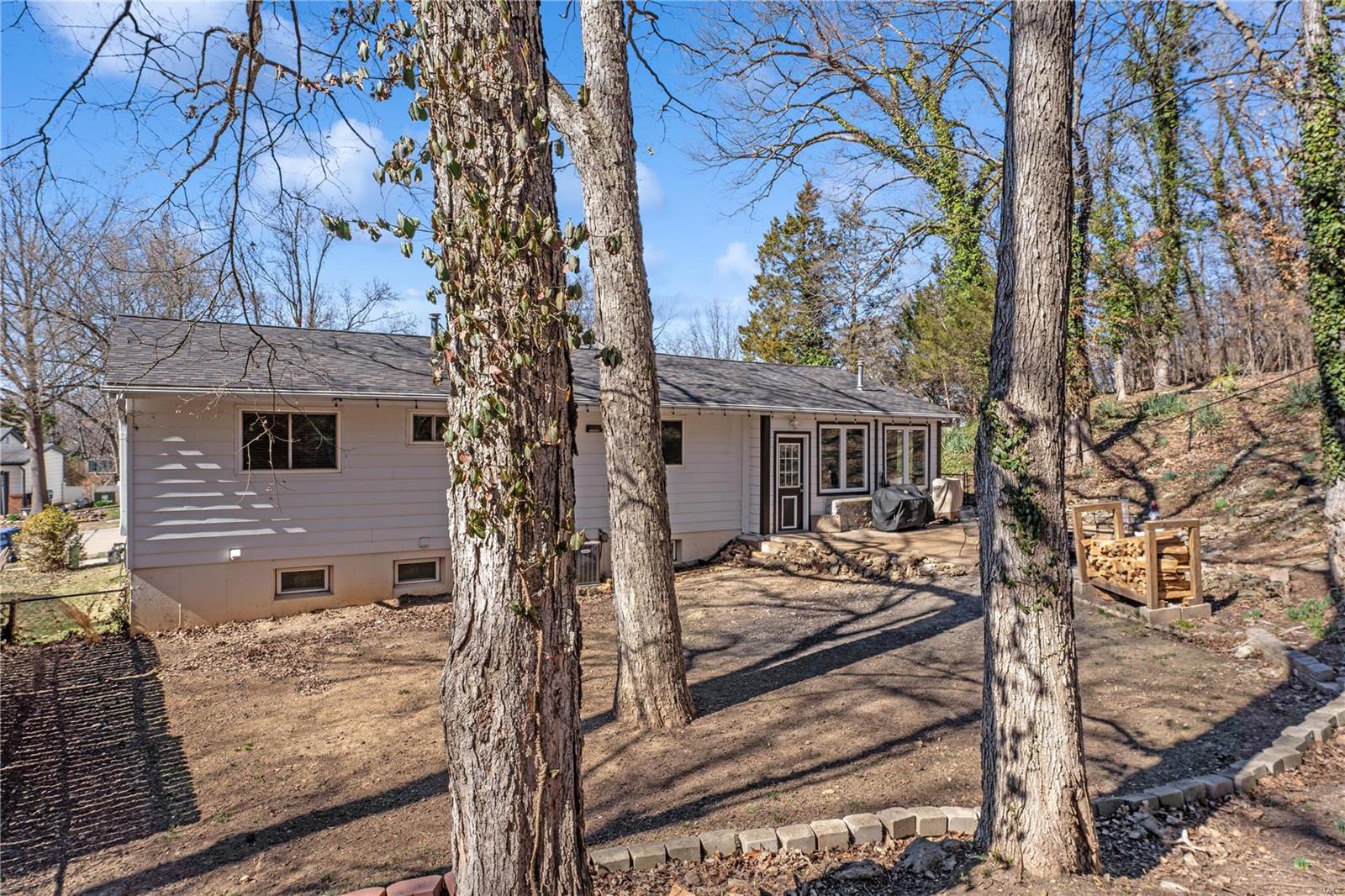 1199 Green Knoll Drive