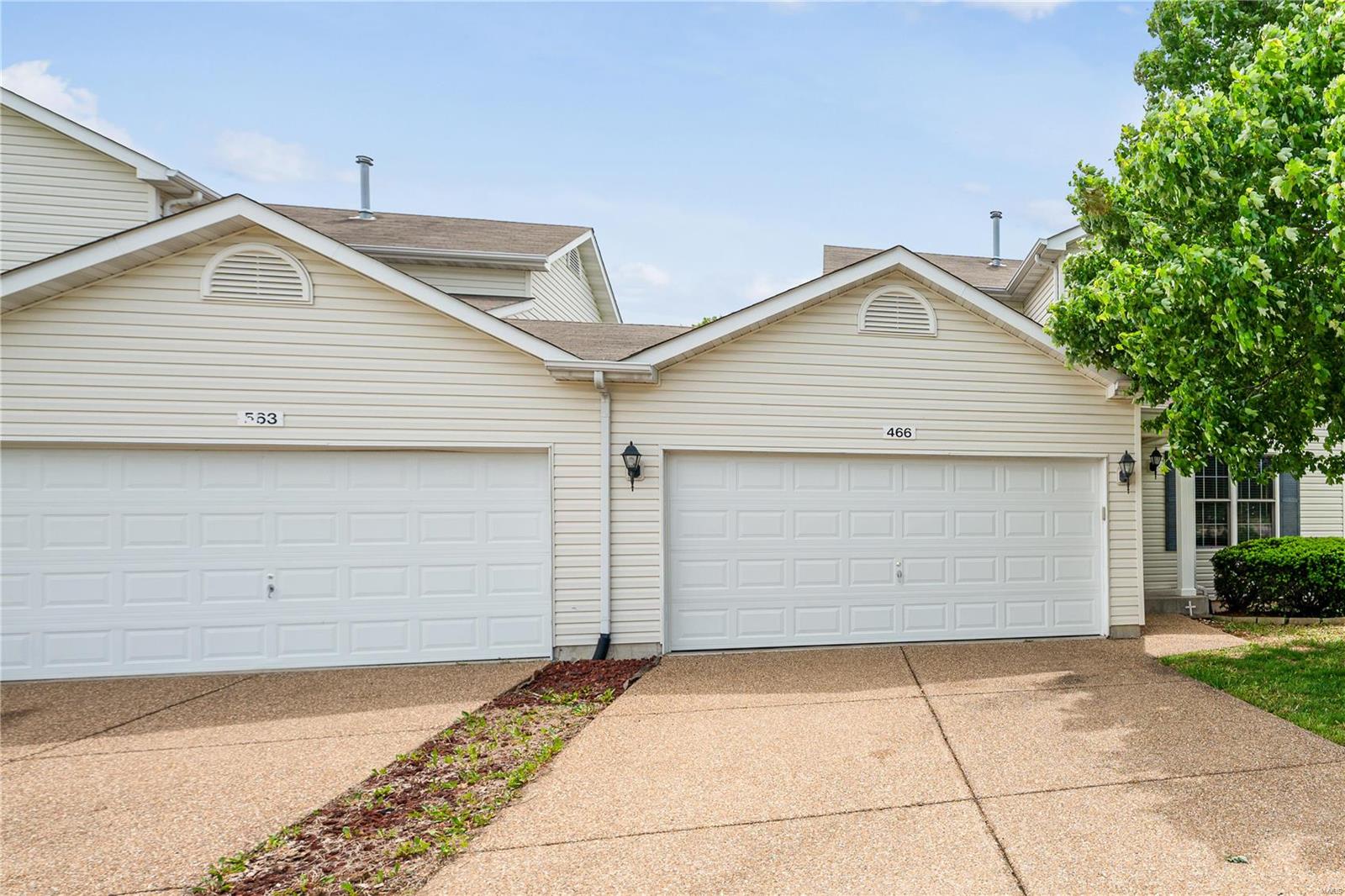 466 Kaylene Drive Unit: 2019B