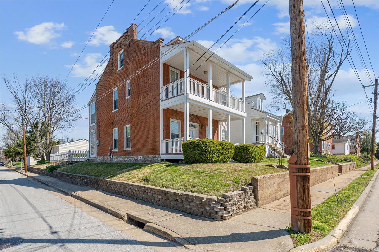 630 Adams Street