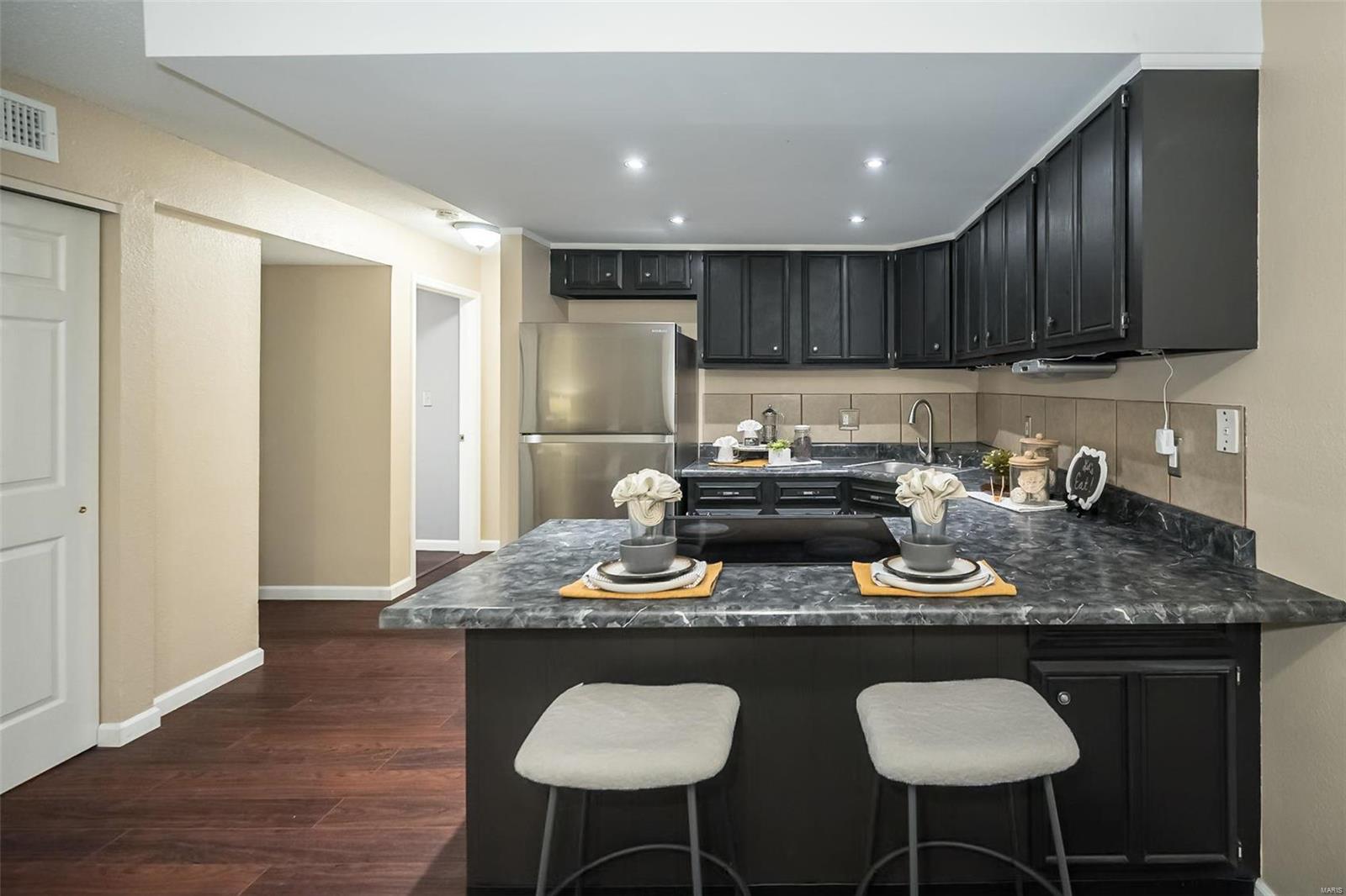 1465 Heritage Landing Unit: 208