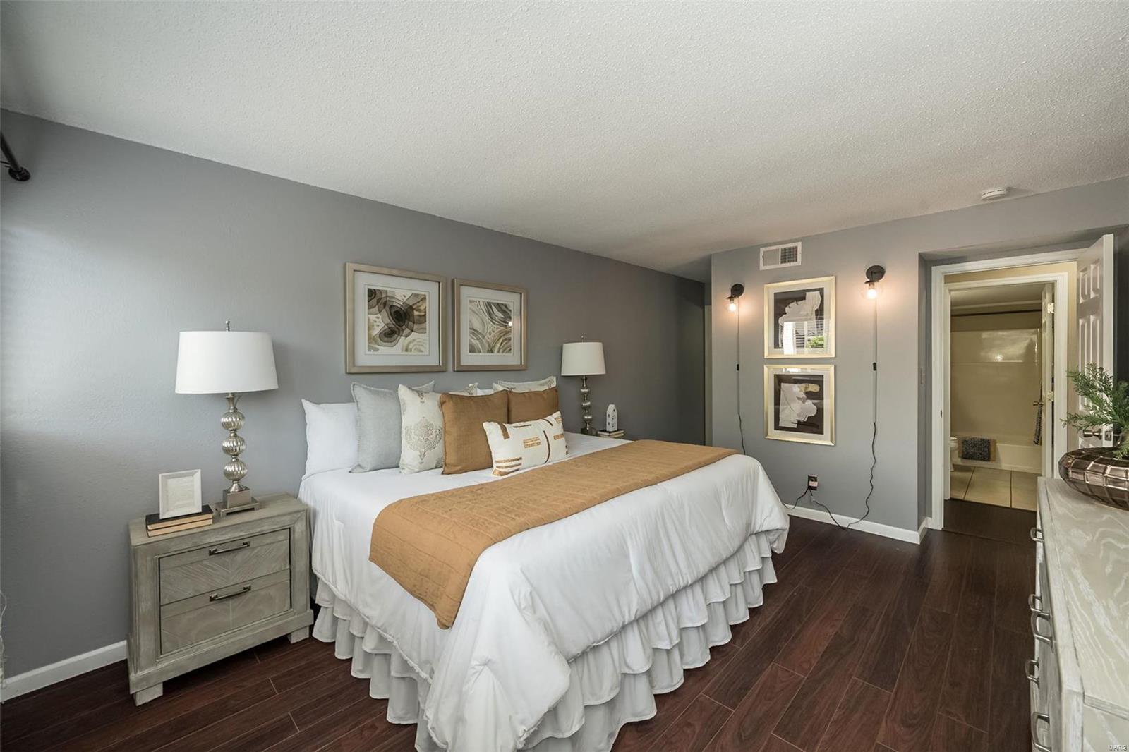 1465 Heritage Landing Unit: 208