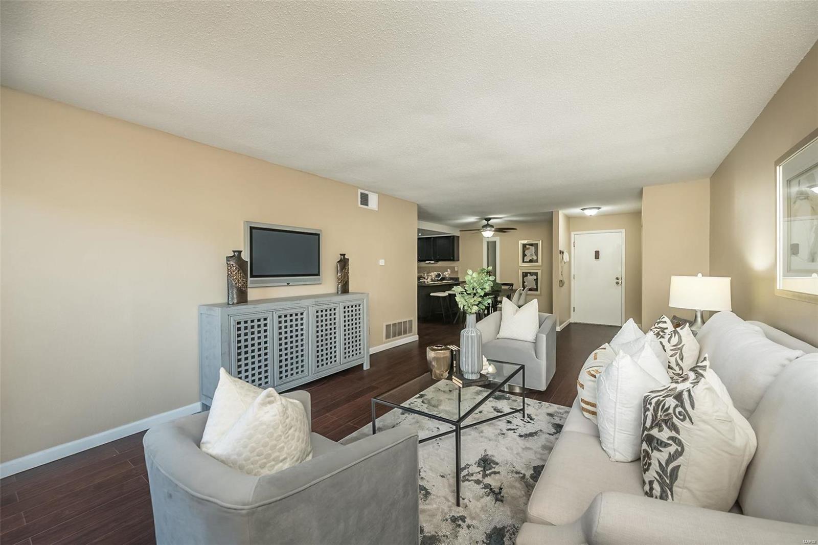 1465 Heritage Landing Unit: 208