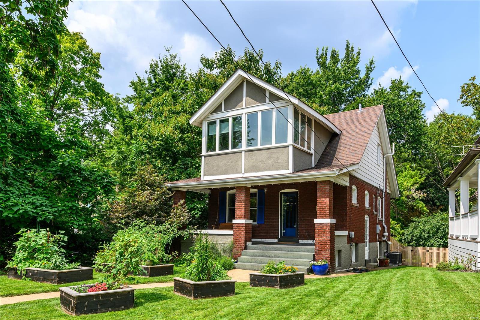 3223 Tennyson Square
