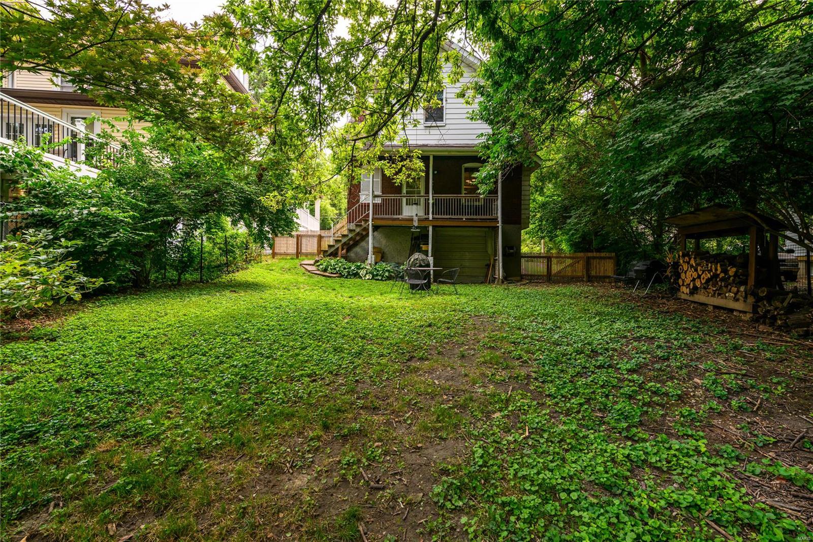 3223 Tennyson Square