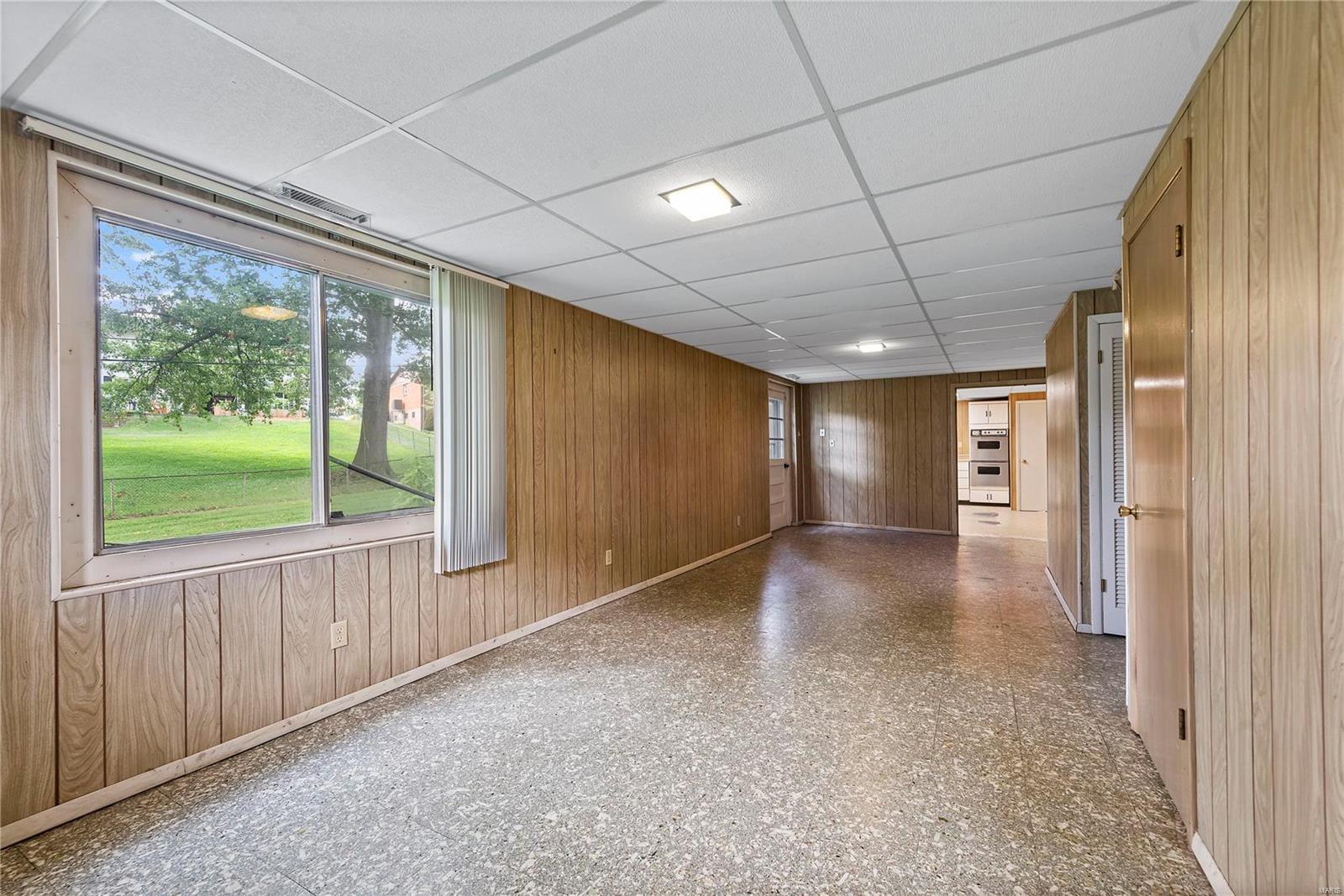 114 Royal Oaks Drive
