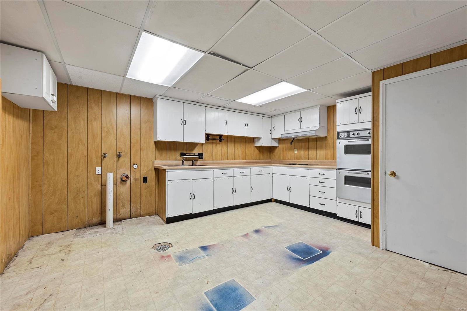 114 Royal Oaks Drive