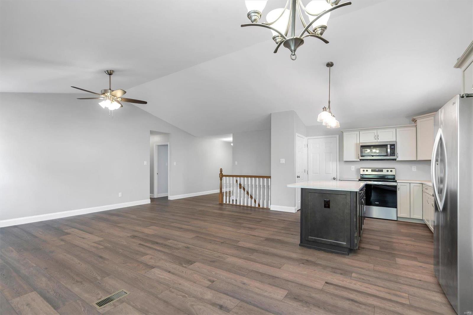 8 Big Bend Station Court