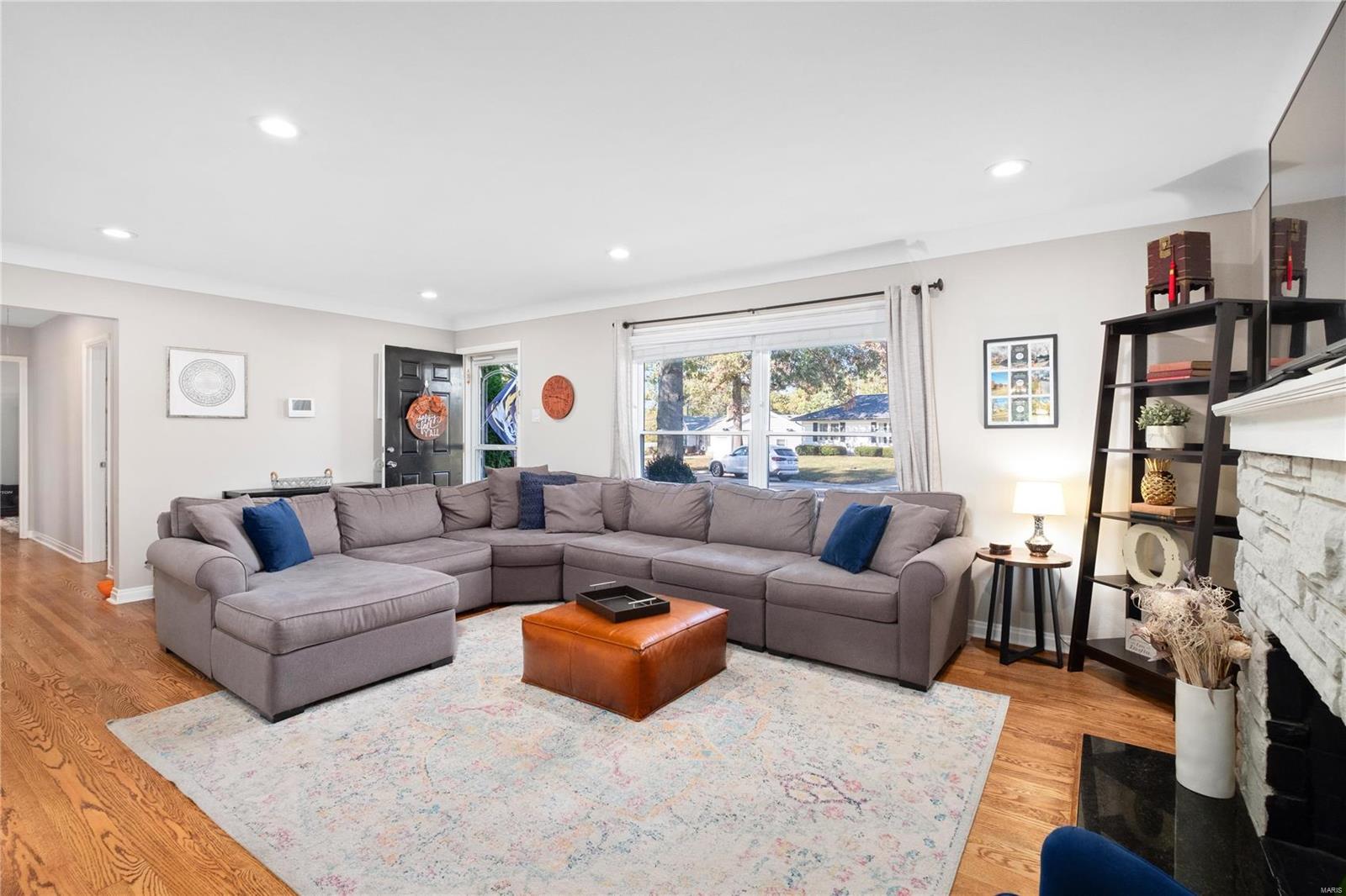426 Honeysuckle Lane