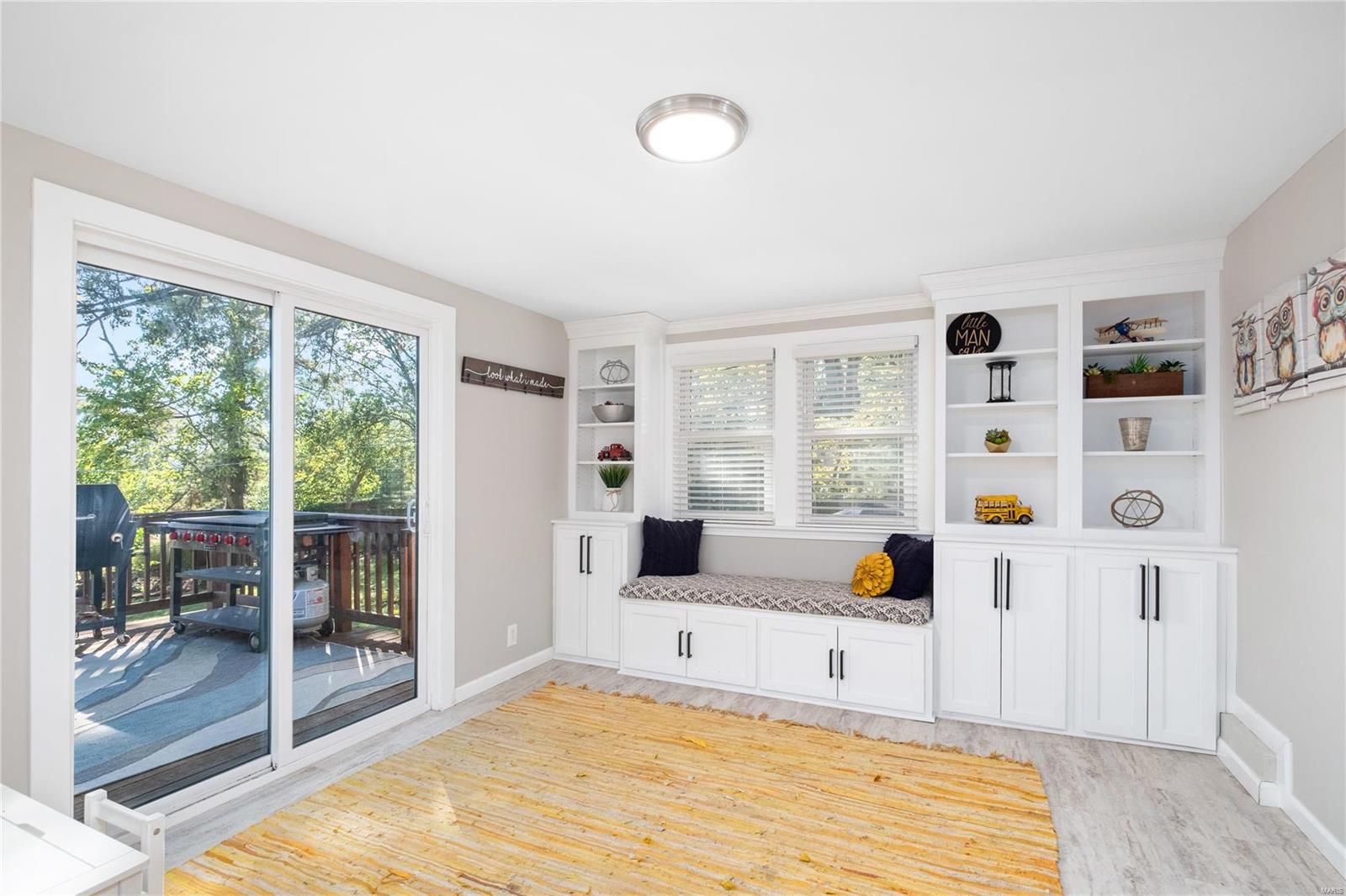 426 Honeysuckle Lane