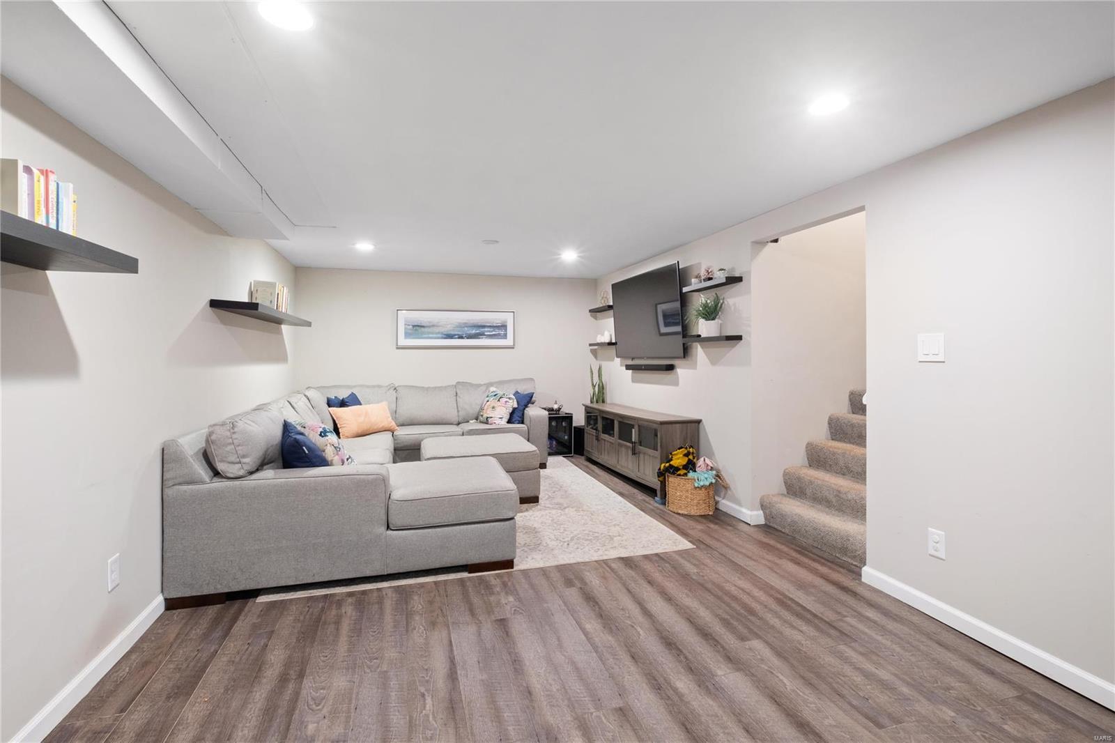 426 Honeysuckle Lane