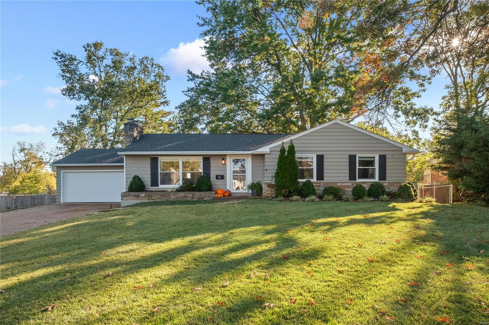 426 Honeysuckle Lane