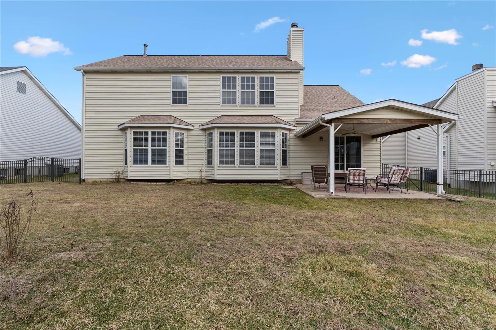 2966 Fox Bluff Drive