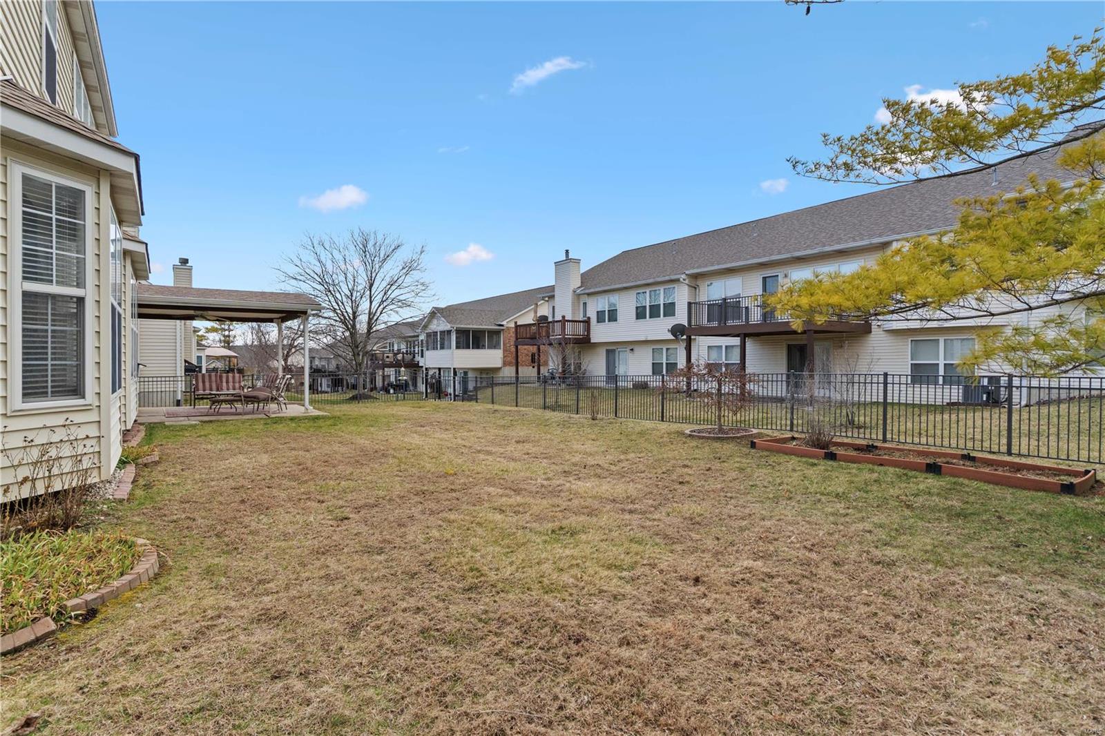 2966 Fox Bluff Drive