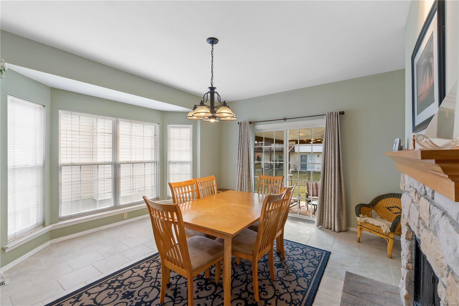2966 Fox Bluff Drive