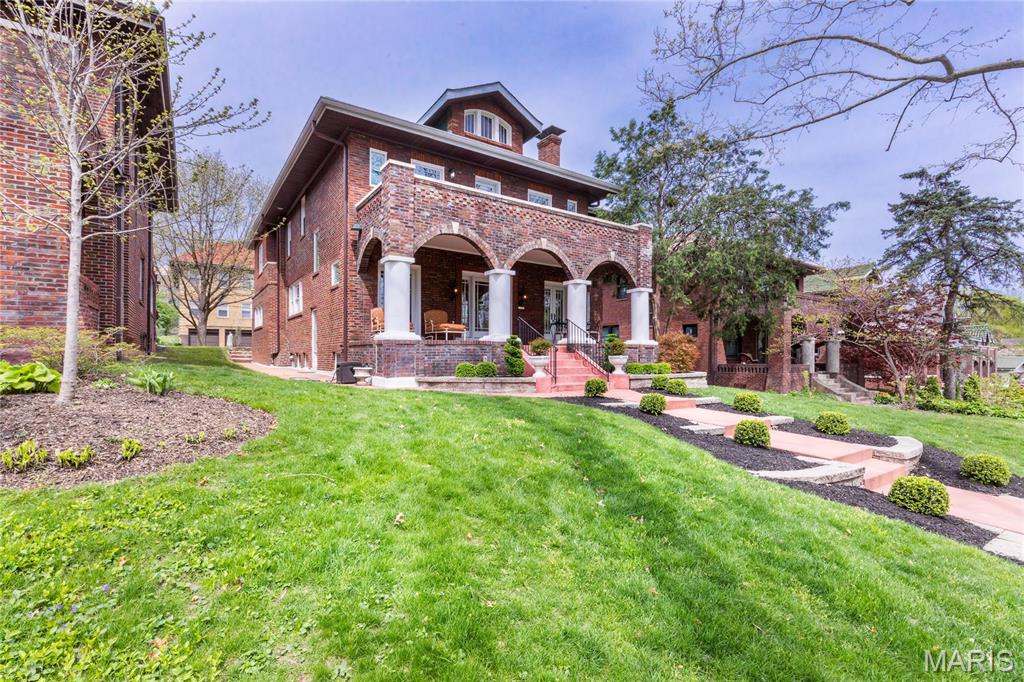 7715 Country Club Court