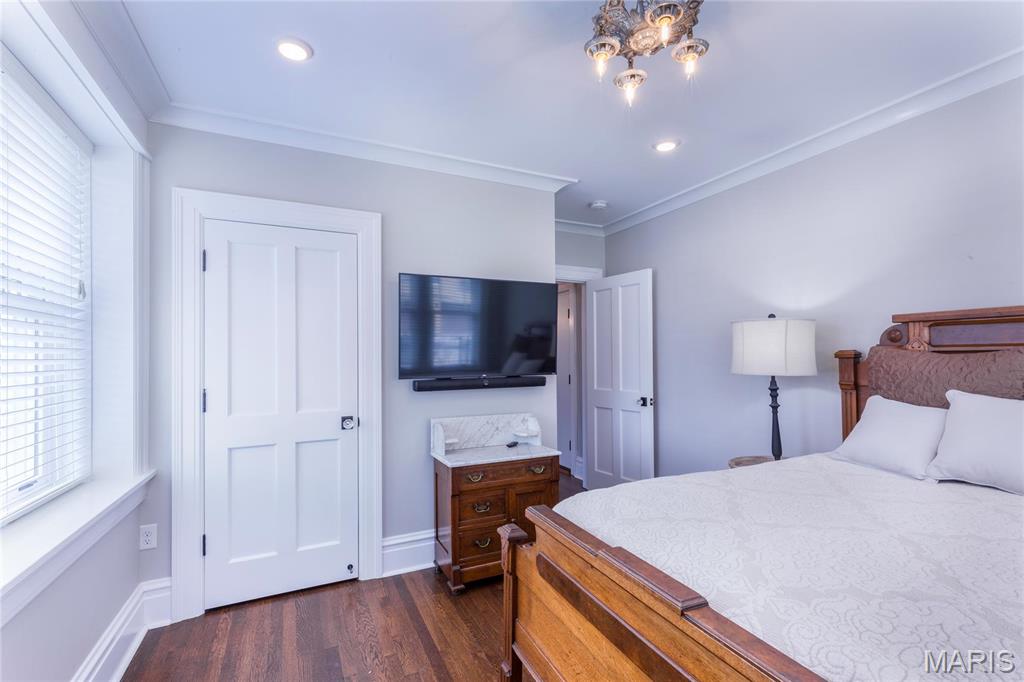7715 Country Club Court