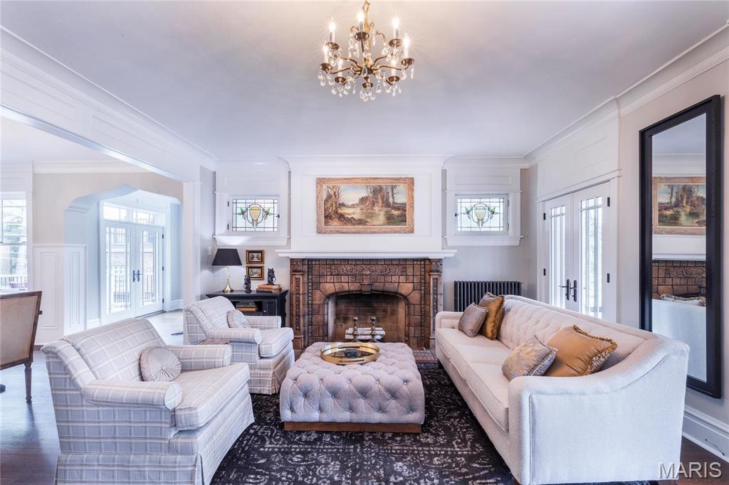 7715 Country Club Court