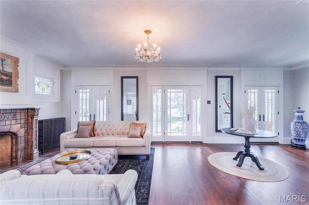 7715 Country Club Court