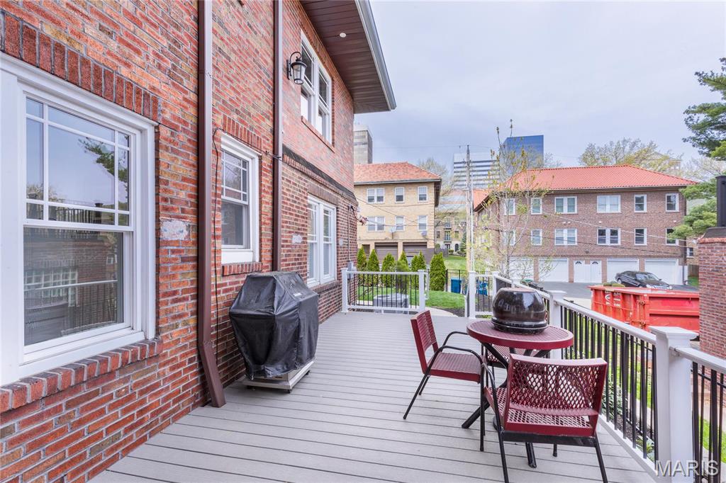7715 Country Club Court