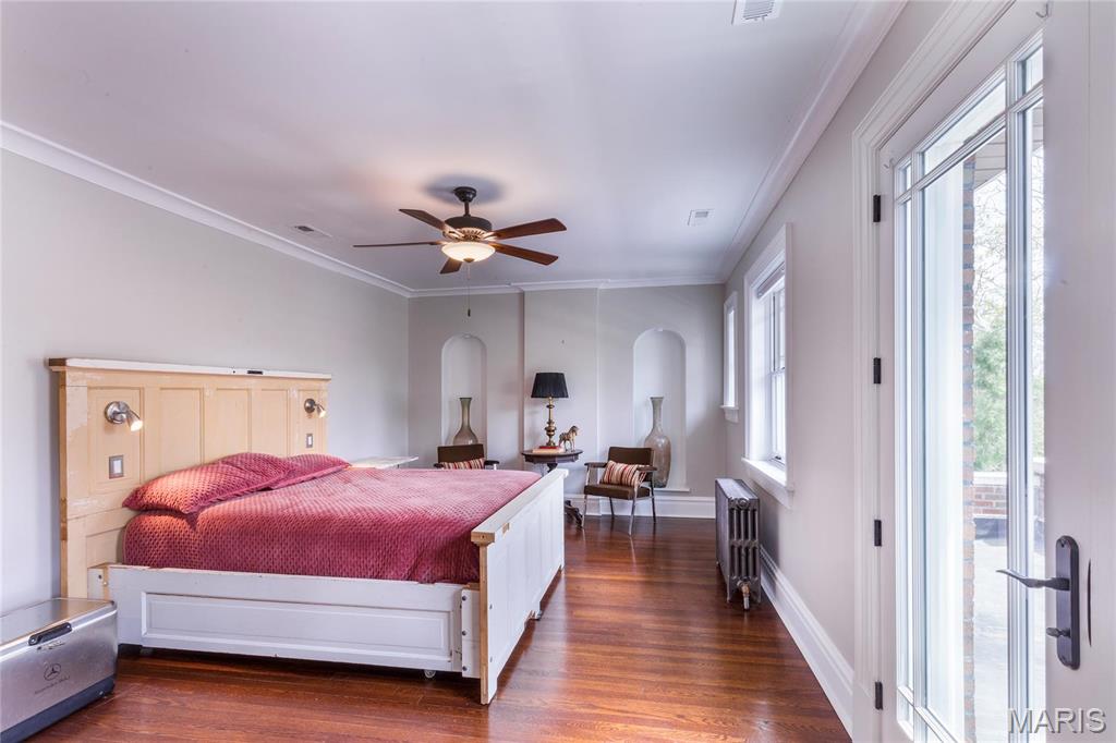 7715 Country Club Court