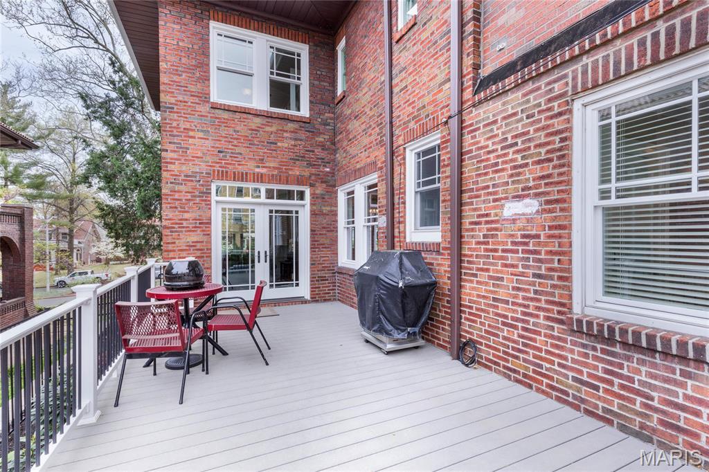 7715 Country Club Court
